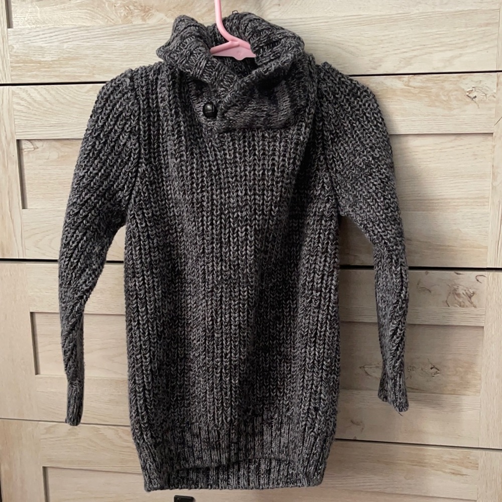 Old Navy boy sweater size 5T